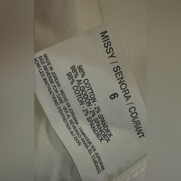 074 Nine West | Jordan NWT White Stretch Denim Shorts Cuffed Hem (Size 6,28) - Picture 7 of 12